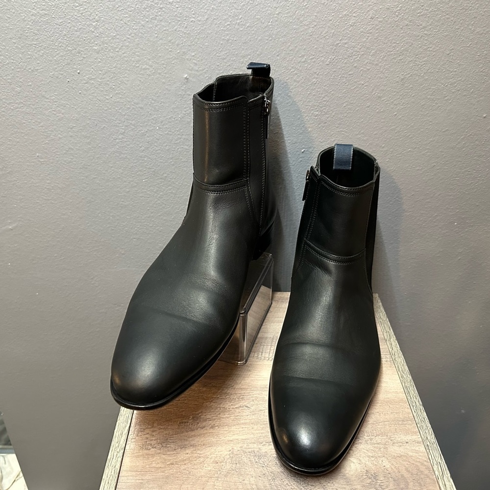 Hugo Boss Men's Black Side Zip Chelsea Leather Boots Size 11